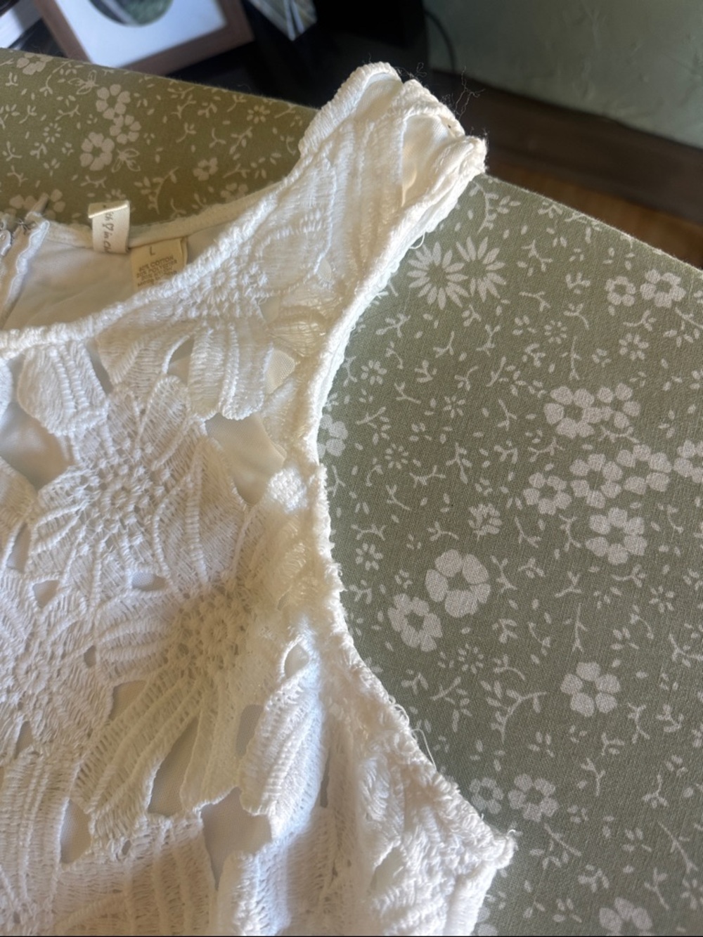 Japna White Mini Dress - Floral Lace Overlay, Size Large - Picture 6 of 6